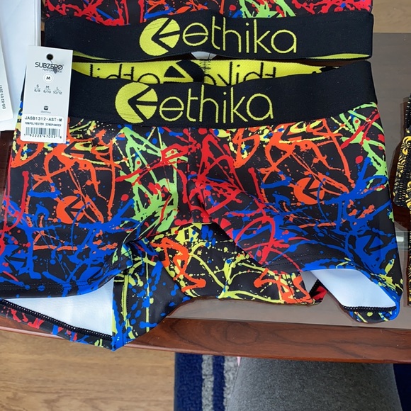 Ethika Sports Bra and Boy Shorts - Picture 2 of 3